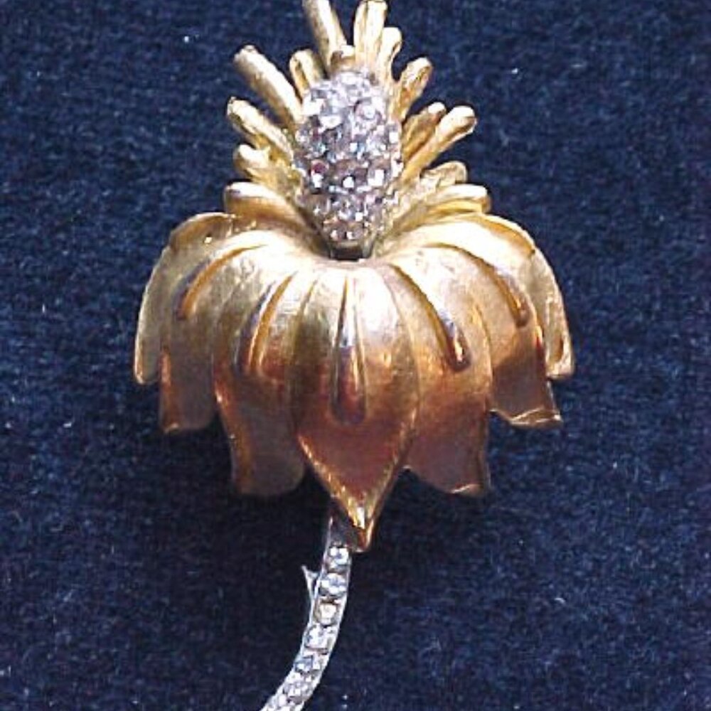Vintage 1950's Hibiscus Brooch with Rhinestone Stamen
